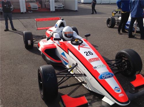 4-way Race - Image 2