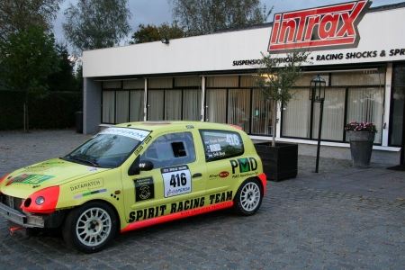 4-way Race - Image 9