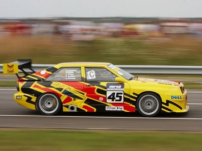 4-way Race - Image 2